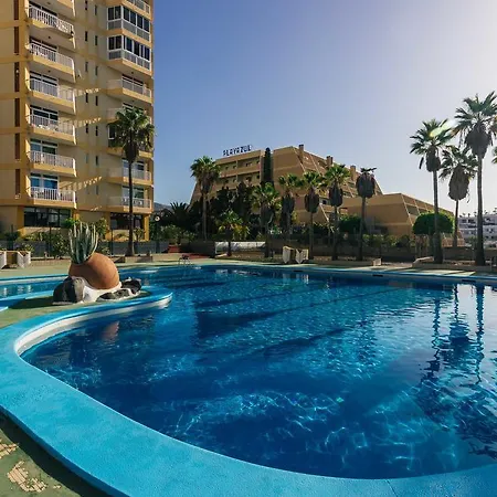 Torres De Las Veronicas Apartment